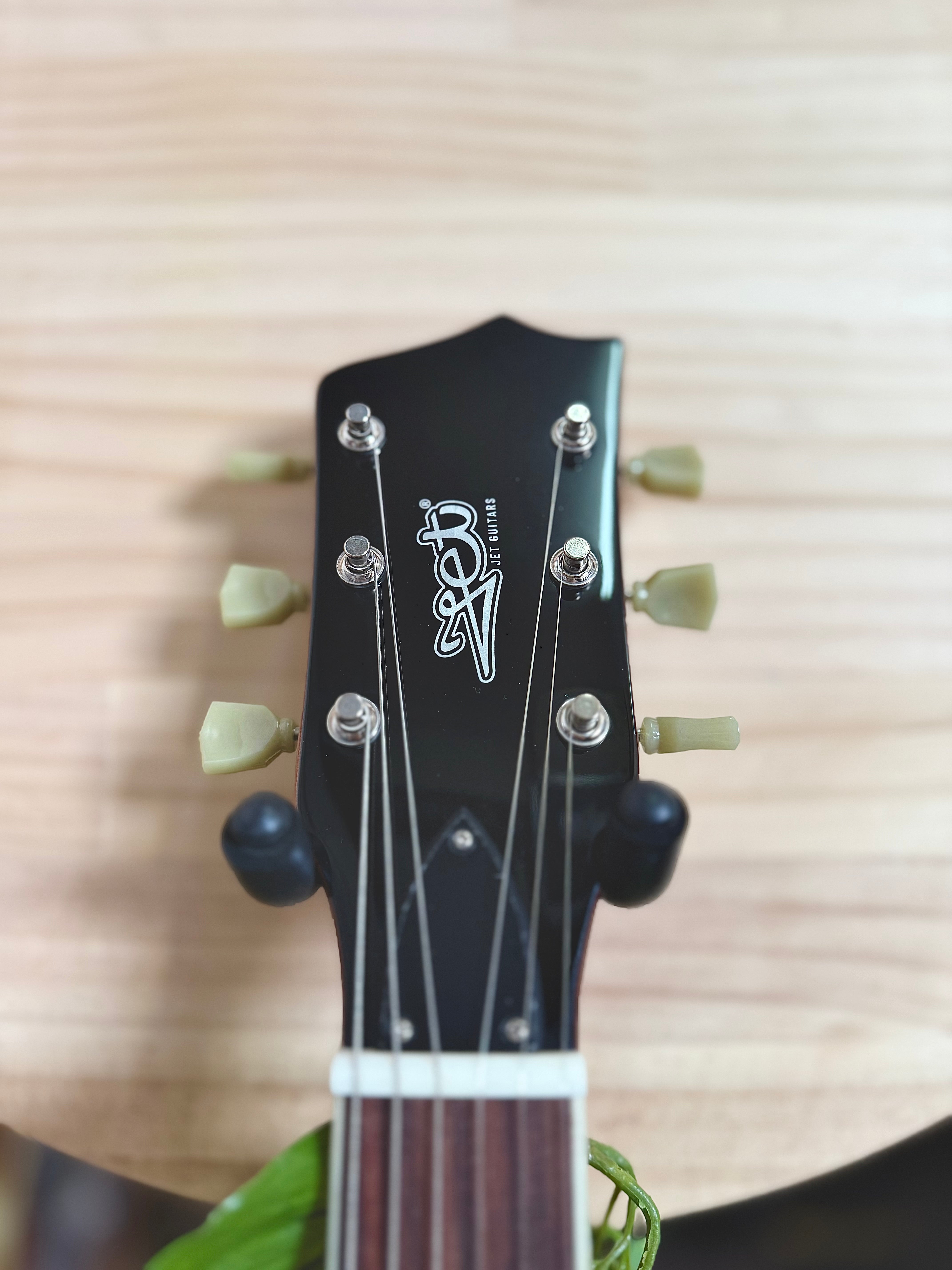 Jet Guitars | JL-500 | Ice Tea Jet Guitars | JL-500 | Ice Tea